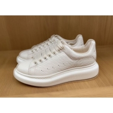 Alexander Mcqueen Low Shoes